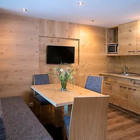 Schindlhaus Und Koia Premium Aparthotel Soll